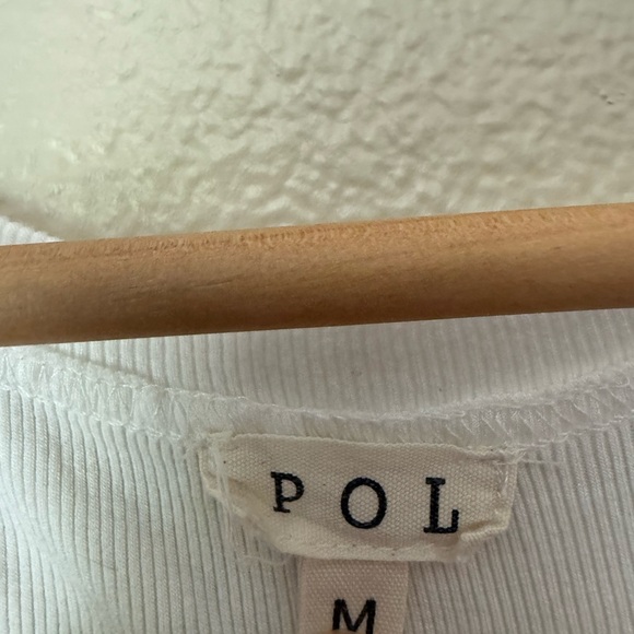 POL Sleeveless Relaxed Tank Top - Picture 2 of 4